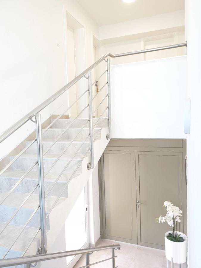 Lalic Gallery Villa Бибине Екстериор снимка