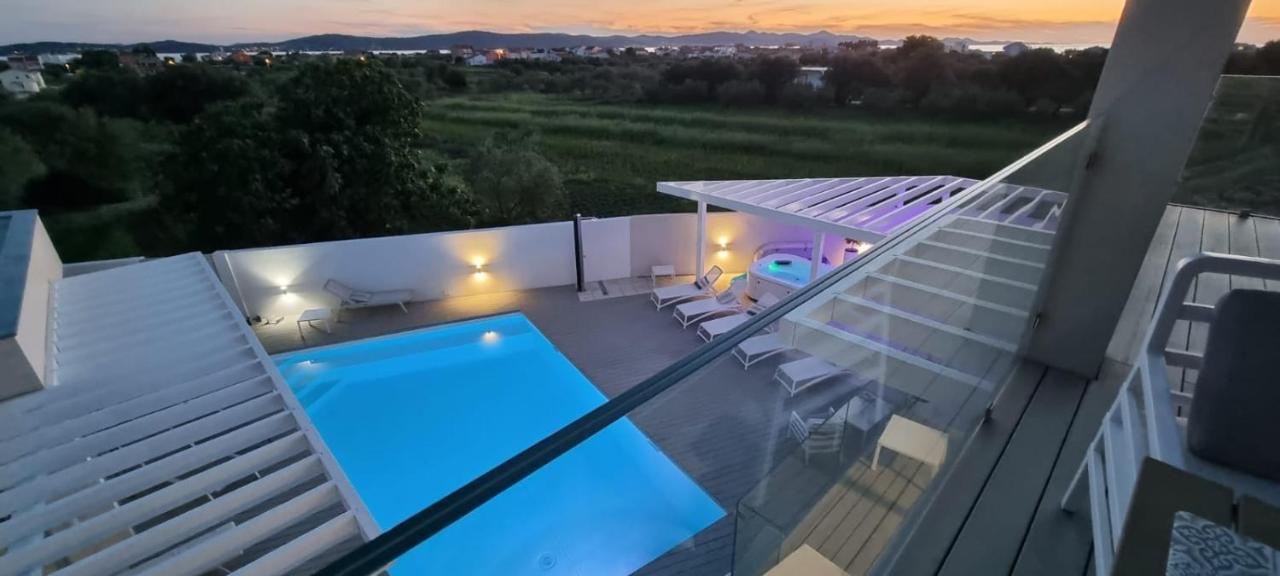 Lalic Gallery Villa Бибине Стая снимка
