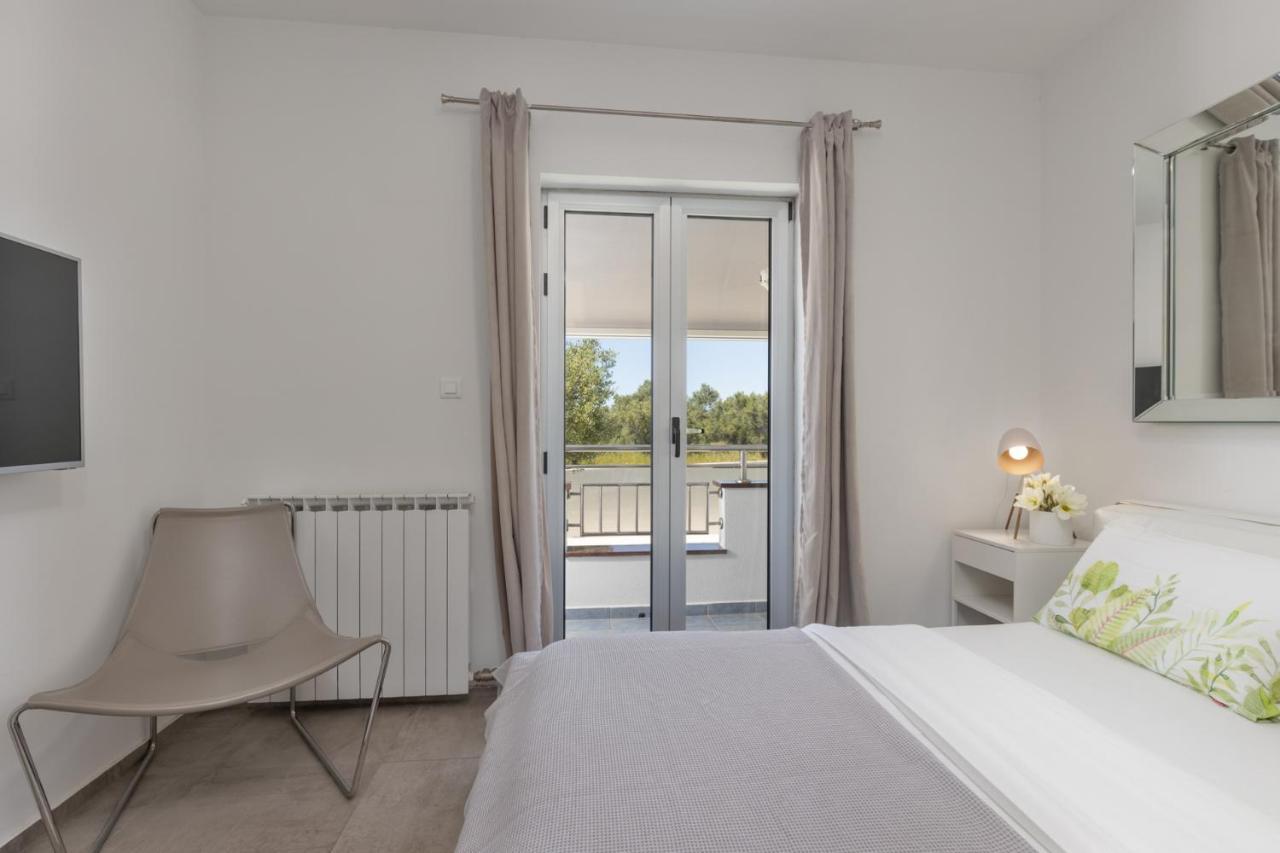 Lalic Gallery Villa Бибине Екстериор снимка