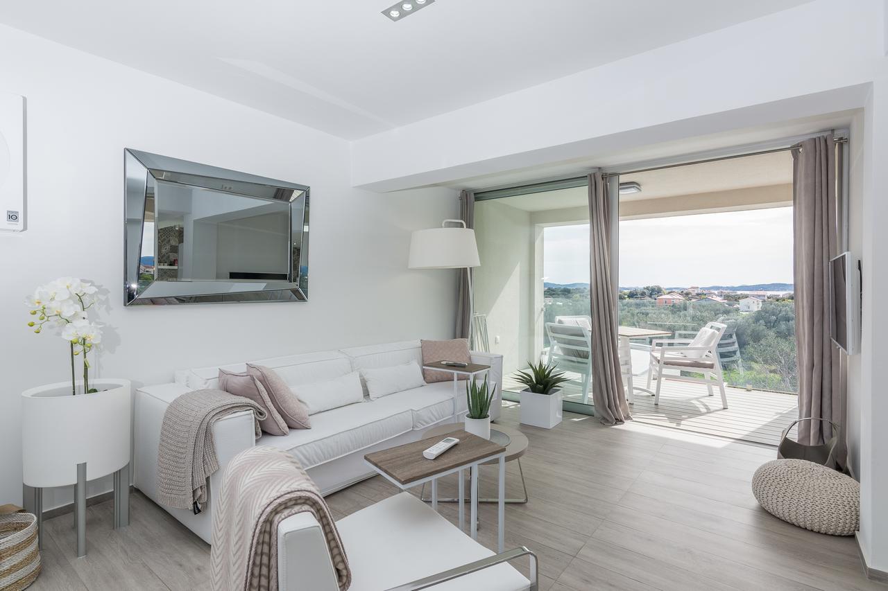 Lalic Gallery Villa Бибине Екстериор снимка
